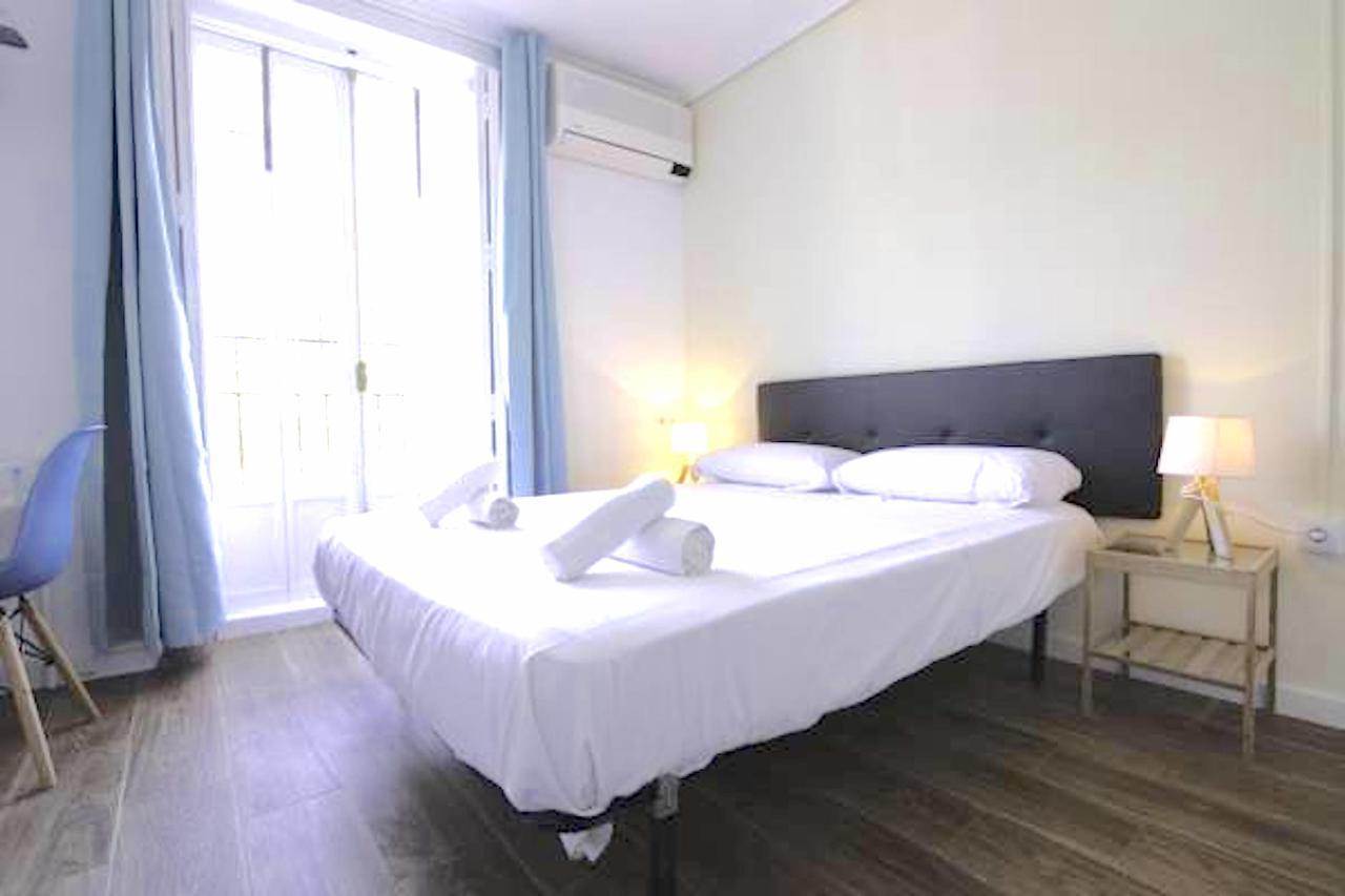 El Magnanimo Rooms & Breakfast Valencia Exterior photo